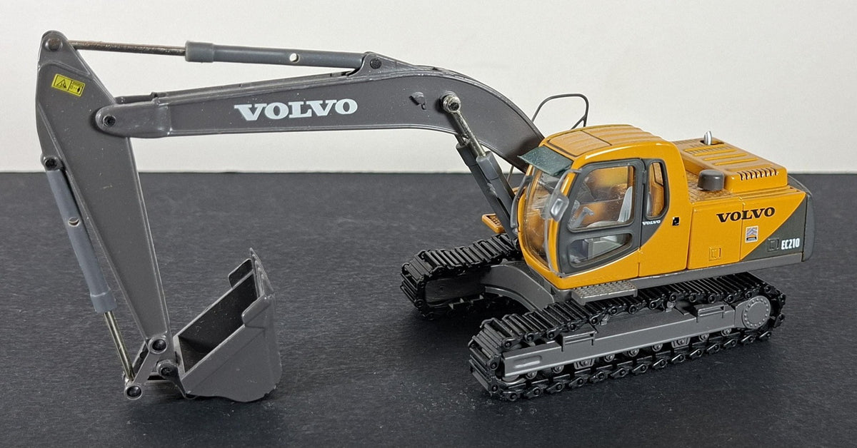 Corgi JB Rawcliffe & Sons Mercedes Benz Actros Nooteboom Low Loader, Volvo Excavator EC210  CC13816