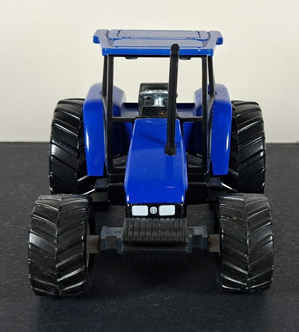 Boxed Siku New Holland 5635 Tractor - 2652