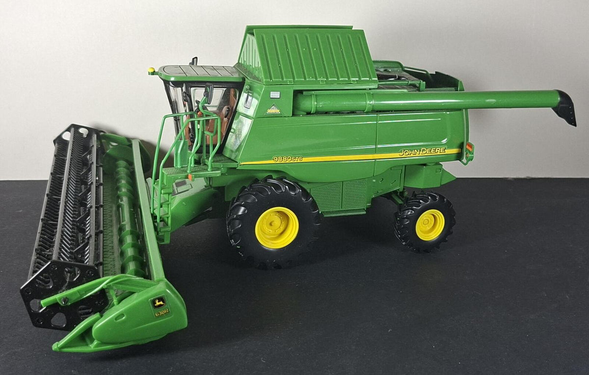 Boxed Britains John Deere 9880 STS Combine - 40845