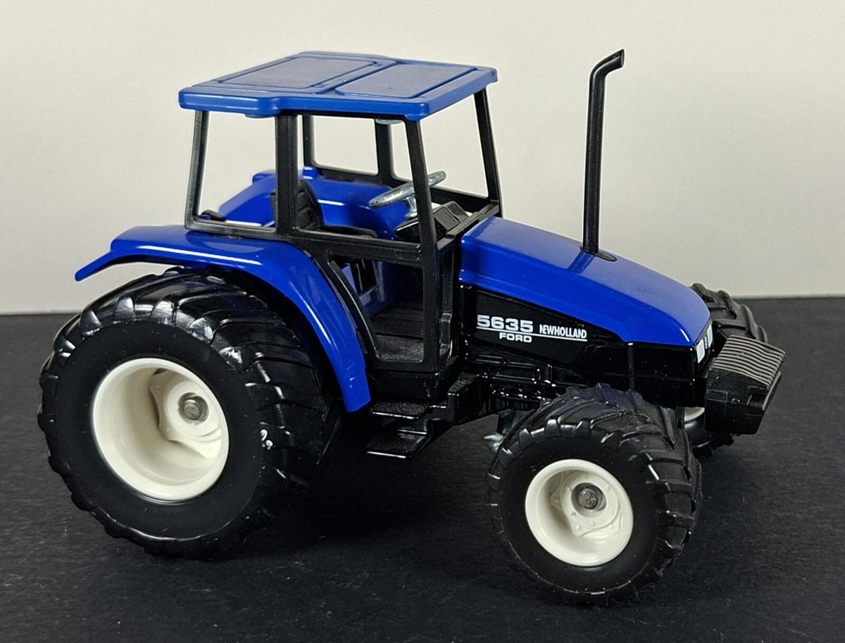 Boxed Siku New Holland 5635 Tractor - 2652