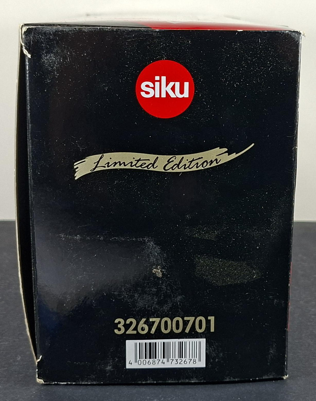 Boxed Siku Limited Edition JCB Fastrac 8250 - 326700701
