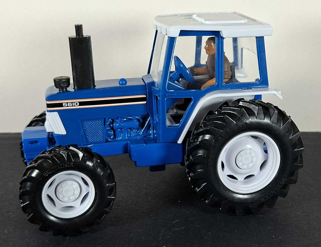 Boxed Britains Ford 5610 Tractor - 9527