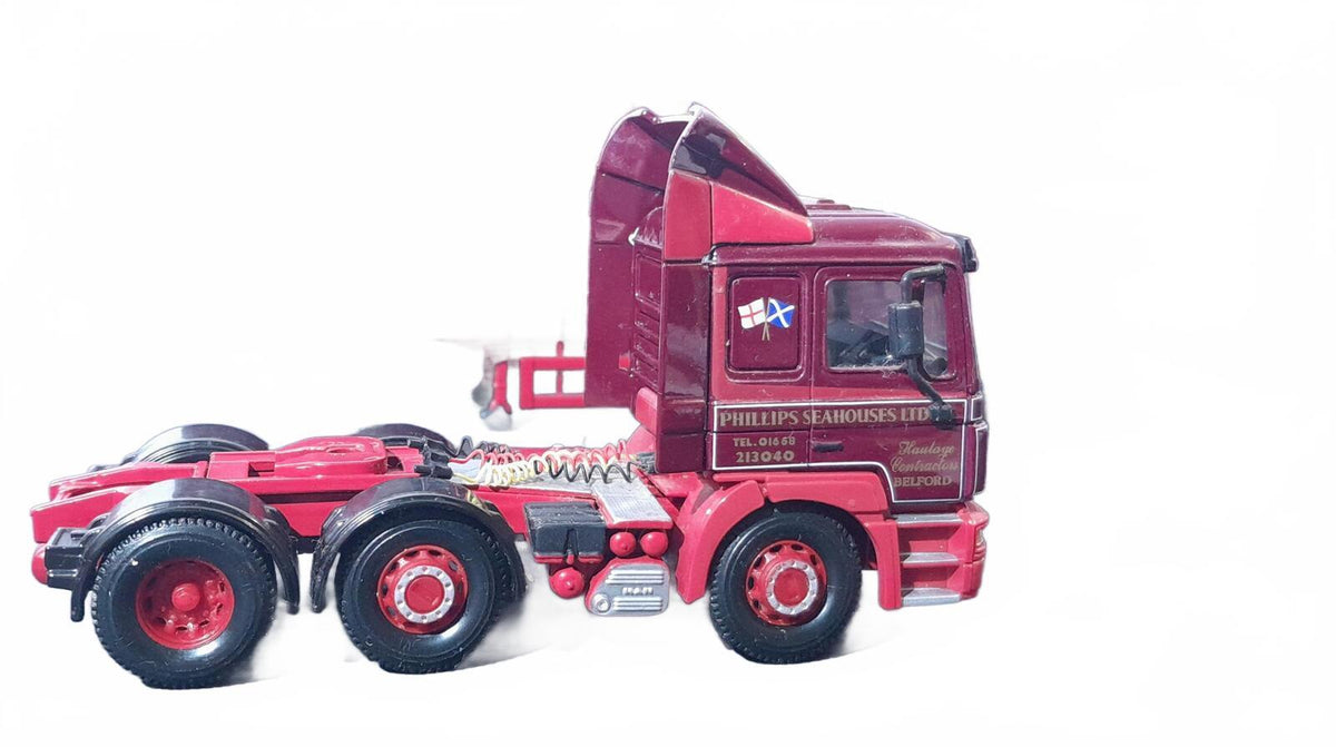 Boxed Corgi Phillips Ltd MAN F2000 Curtainside CC12012 (30)