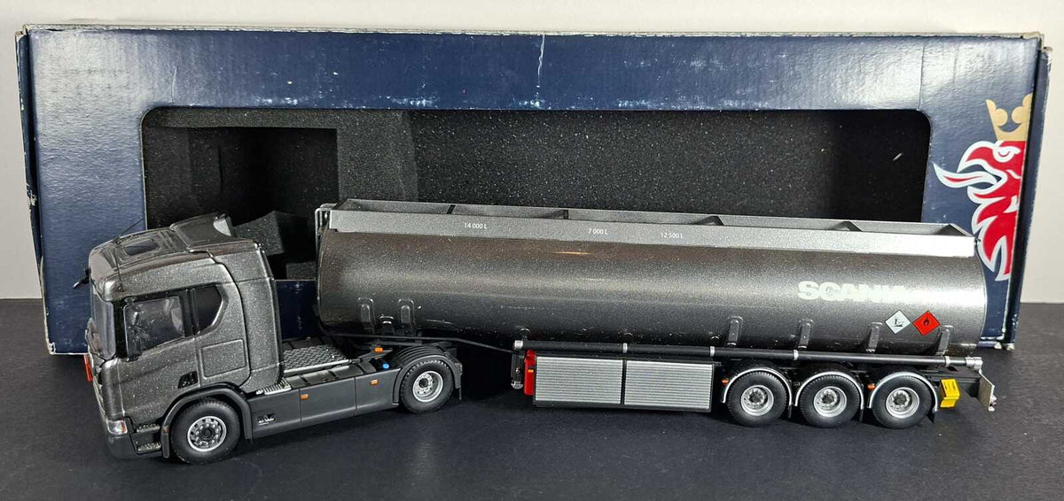 Rare Boxed Tekno Scania R410 Fuel Tanker