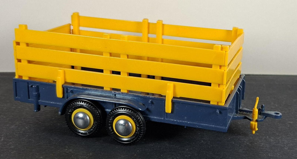 Boxed Britains Blue Salop MT50 Animal Trailer - 9555