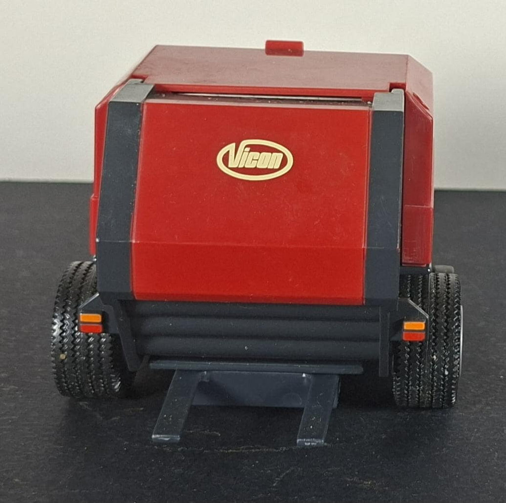 Boxed Britains Vicon RF 130 Round Baler - 00051