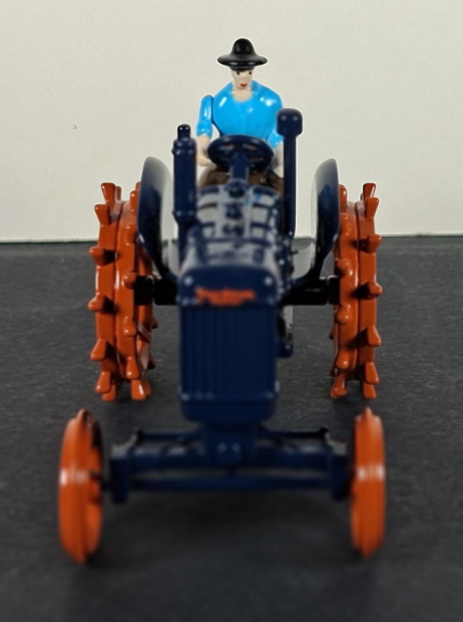 Boxed Britains Fordson Major Tractor - 43378
