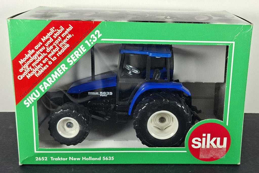 Boxed Siku New Holland 5635 Tractor - 2652