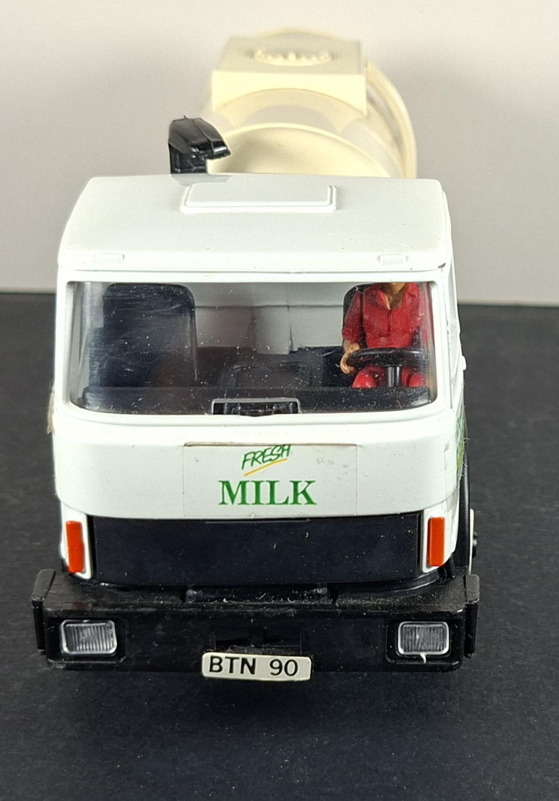 Boxed Britains Leyland Milk Transporter - 9605