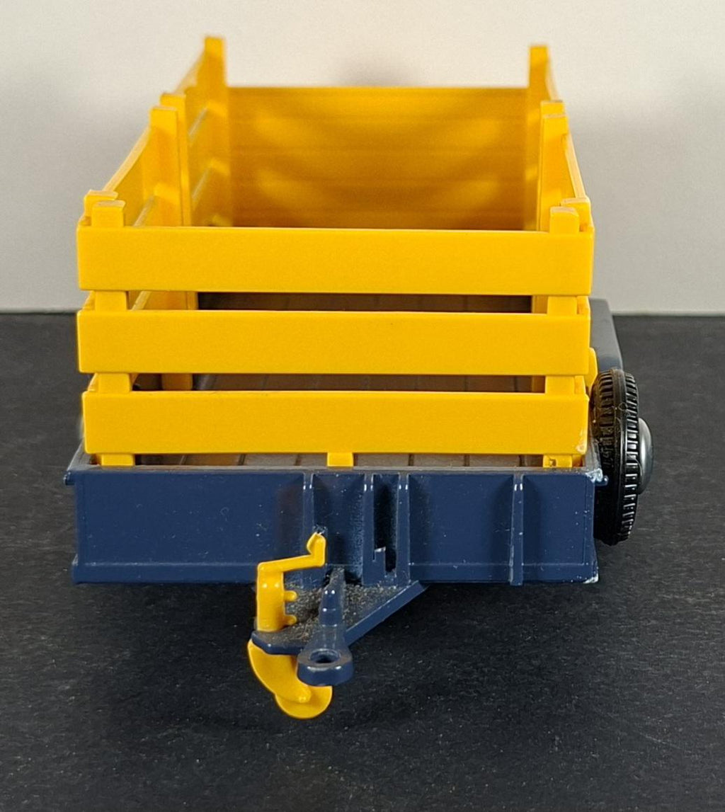 Boxed Britains Blue Salop MT50 Animal Trailer - 9555