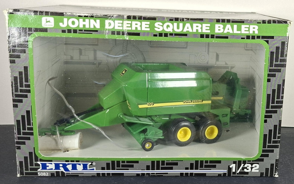 Boxed Ertl John Deere 100 Square Baler - 5082
