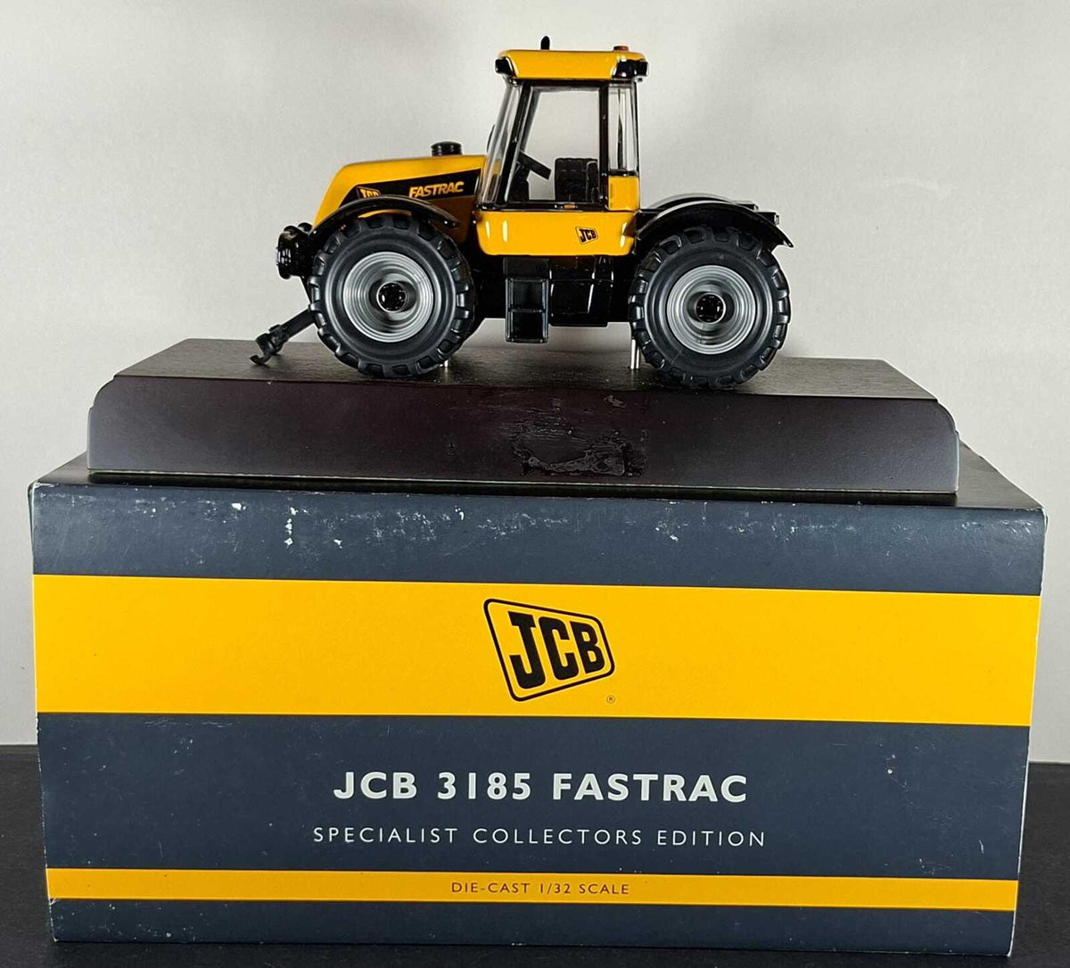 Boxed Britains Ertl JCB 3185 Fastrac Specialist Collectors Edition - 40572