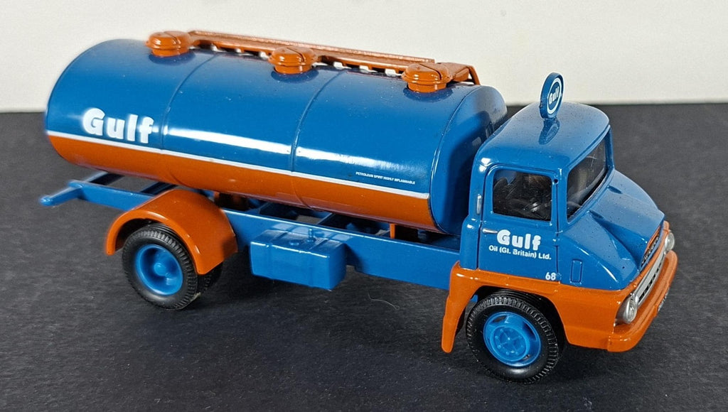 Boxed Corgi Gulf Oil Thames Trader Elliptical  Tanker - 30401