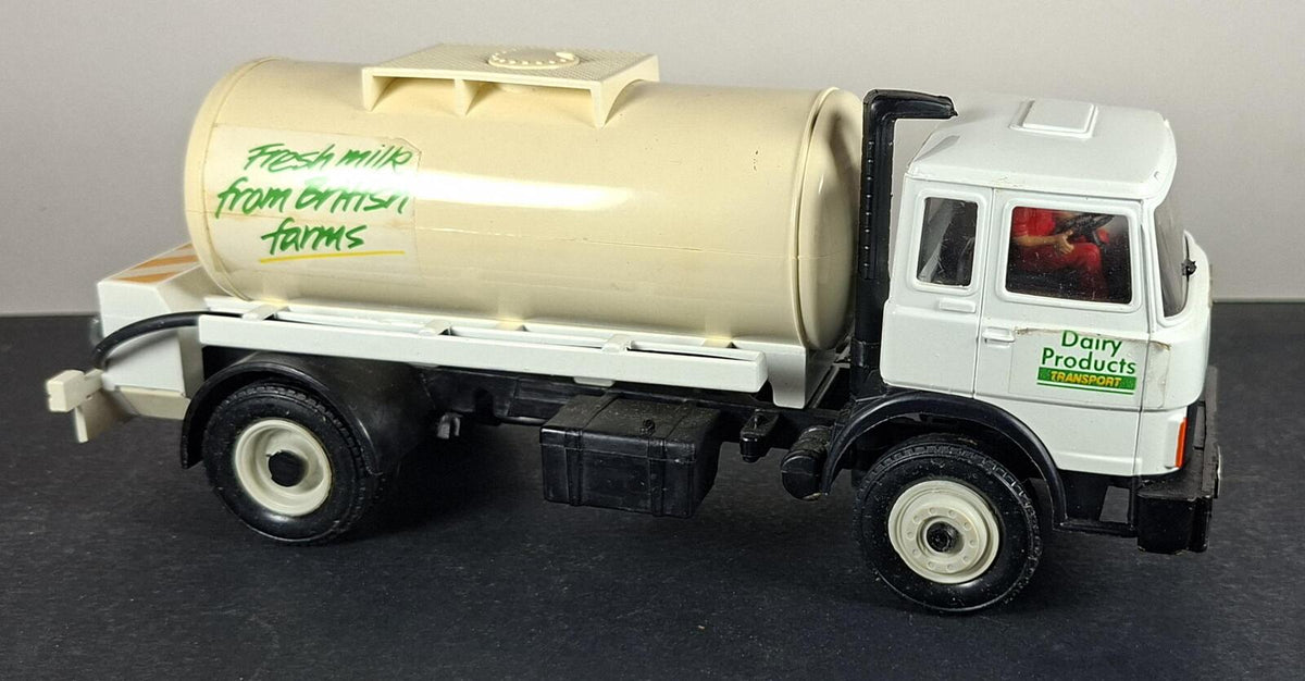 Boxed Britains Leyland Milk Transporter - 9605